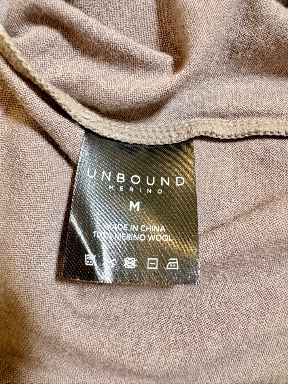 Unbound Merino Basic Crew Neck Tee Size Medium - Picture 9 of 9
